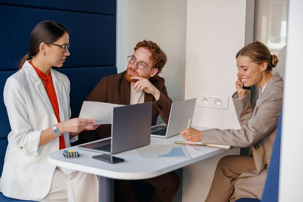 Découvrez op1c, l'agence social media qui réinvente votre communication