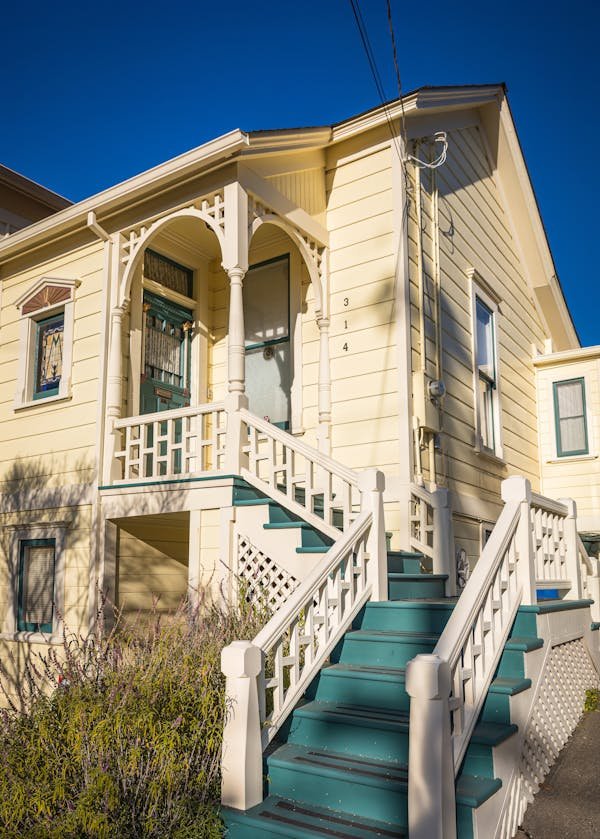 Investir dans l'ancien : avantages et stratégies gagnantes